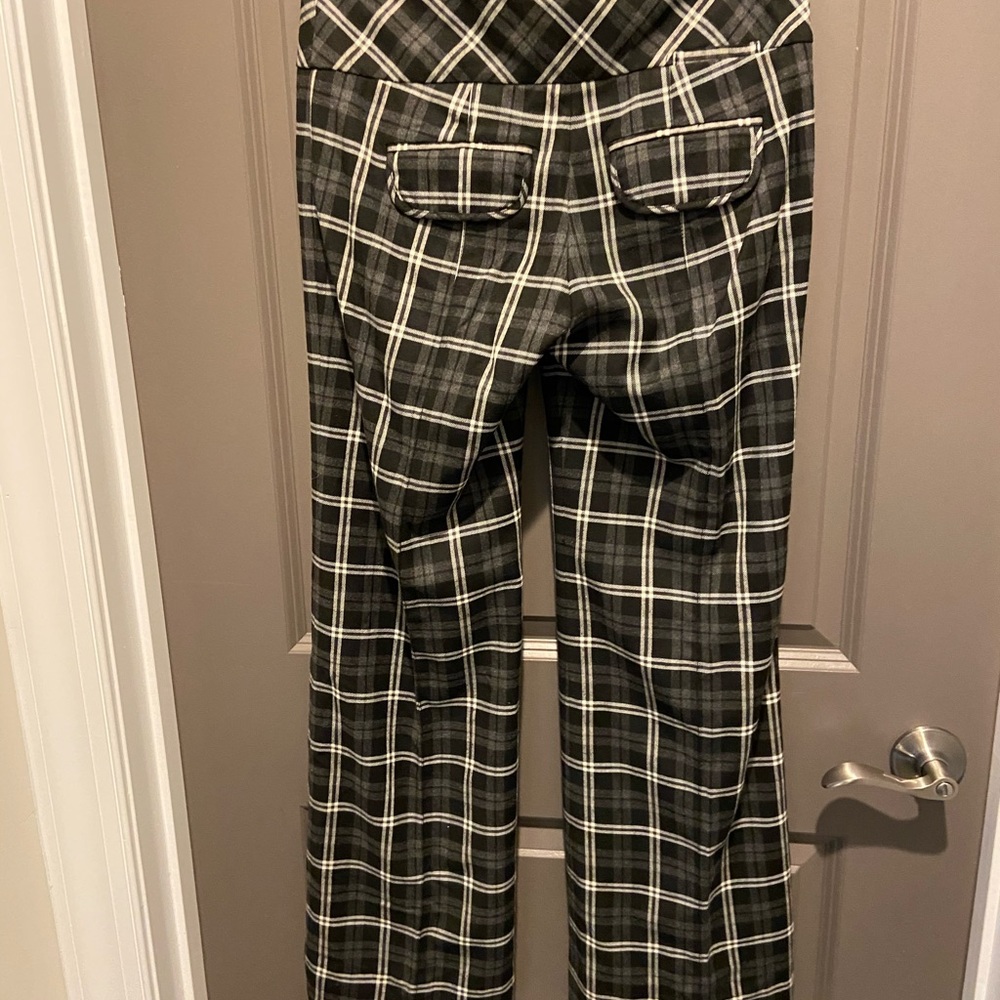 Ladies pants.
